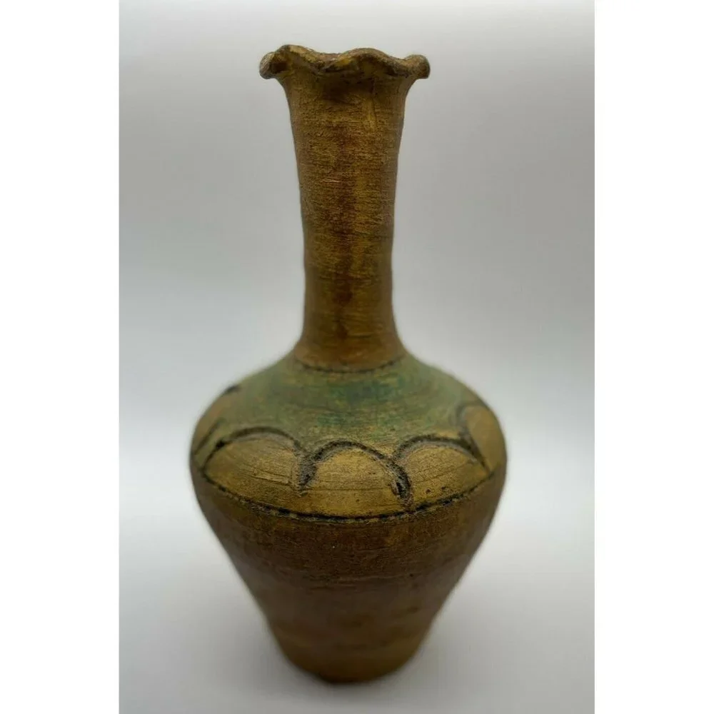 Teraccotta Vase 10.5” Painted Primitive Scored Scalloped Edge green Designs Boho